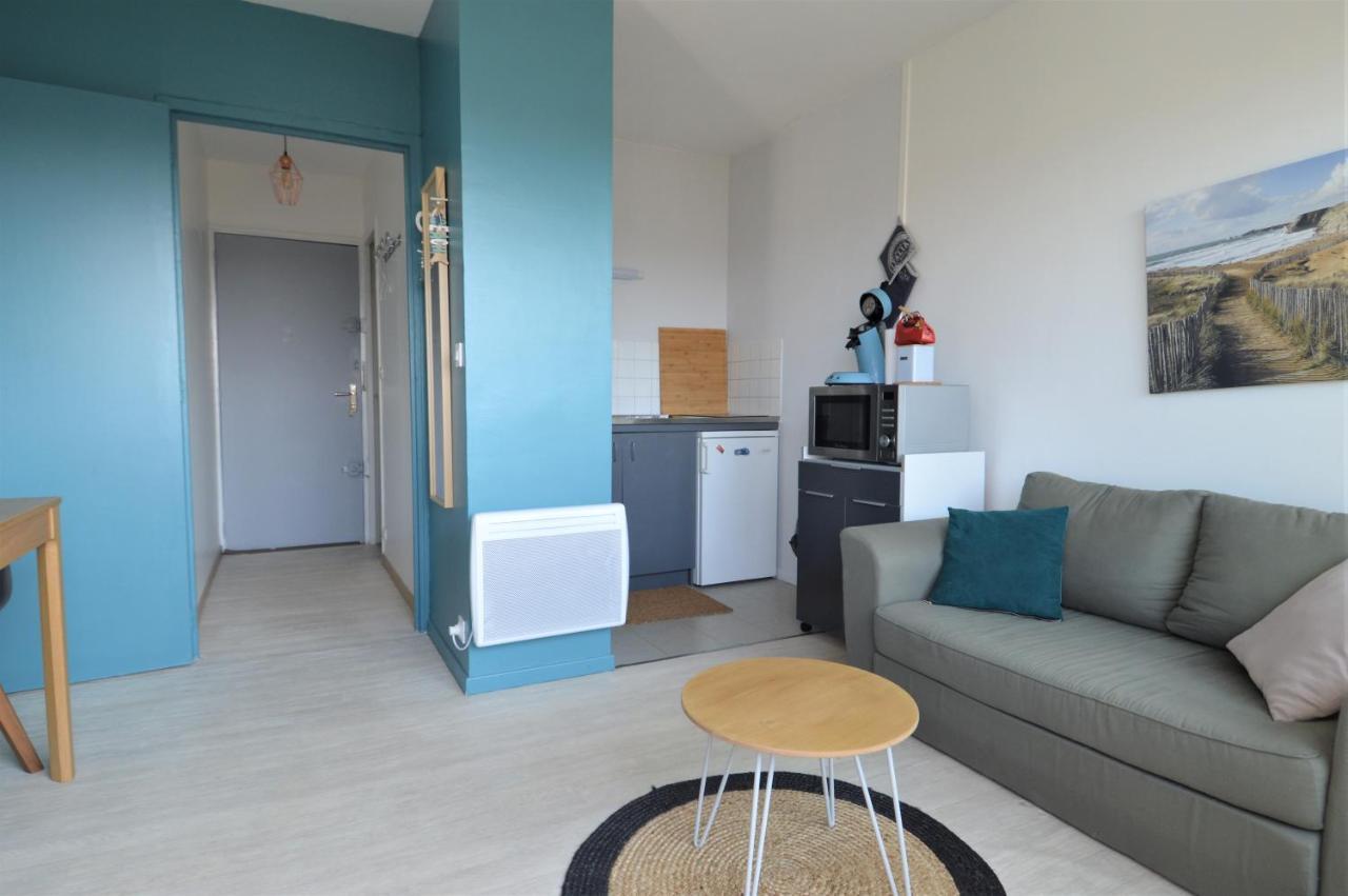 Studio Avec Chambre - Balcon Et A 20M De La Mer Lägenhet Courseulles-sur-Mer Exteriör bild