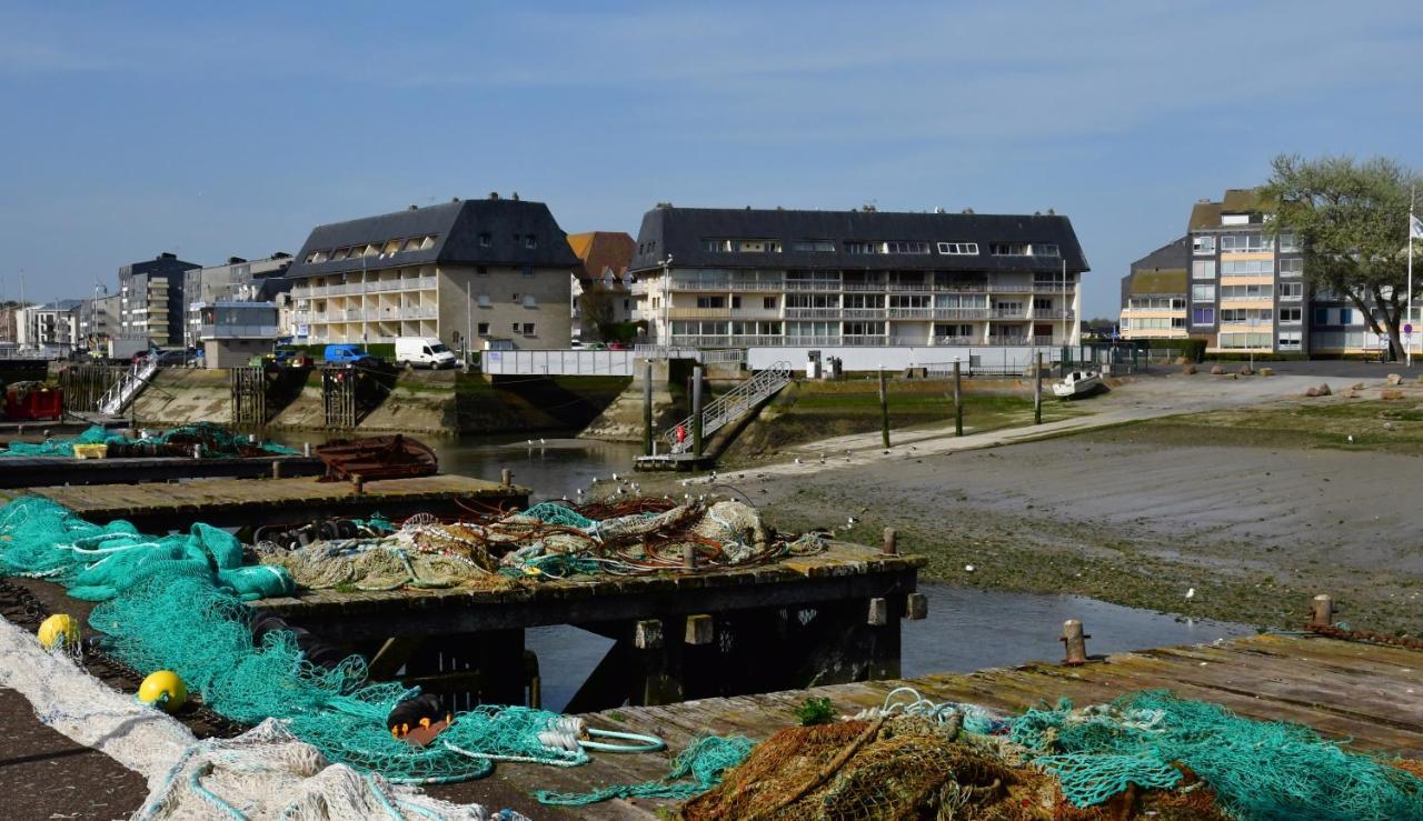 Studio Avec Chambre - Balcon Et A 20M De La Mer Lägenhet Courseulles-sur-Mer Exteriör bild