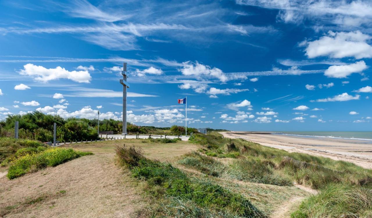 Studio Avec Chambre - Balcon Et A 20M De La Mer Lägenhet Courseulles-sur-Mer Exteriör bild